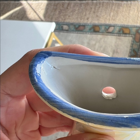 Vintage Ceramic Floral Wall Pocket Vase - Picture 15 of 16